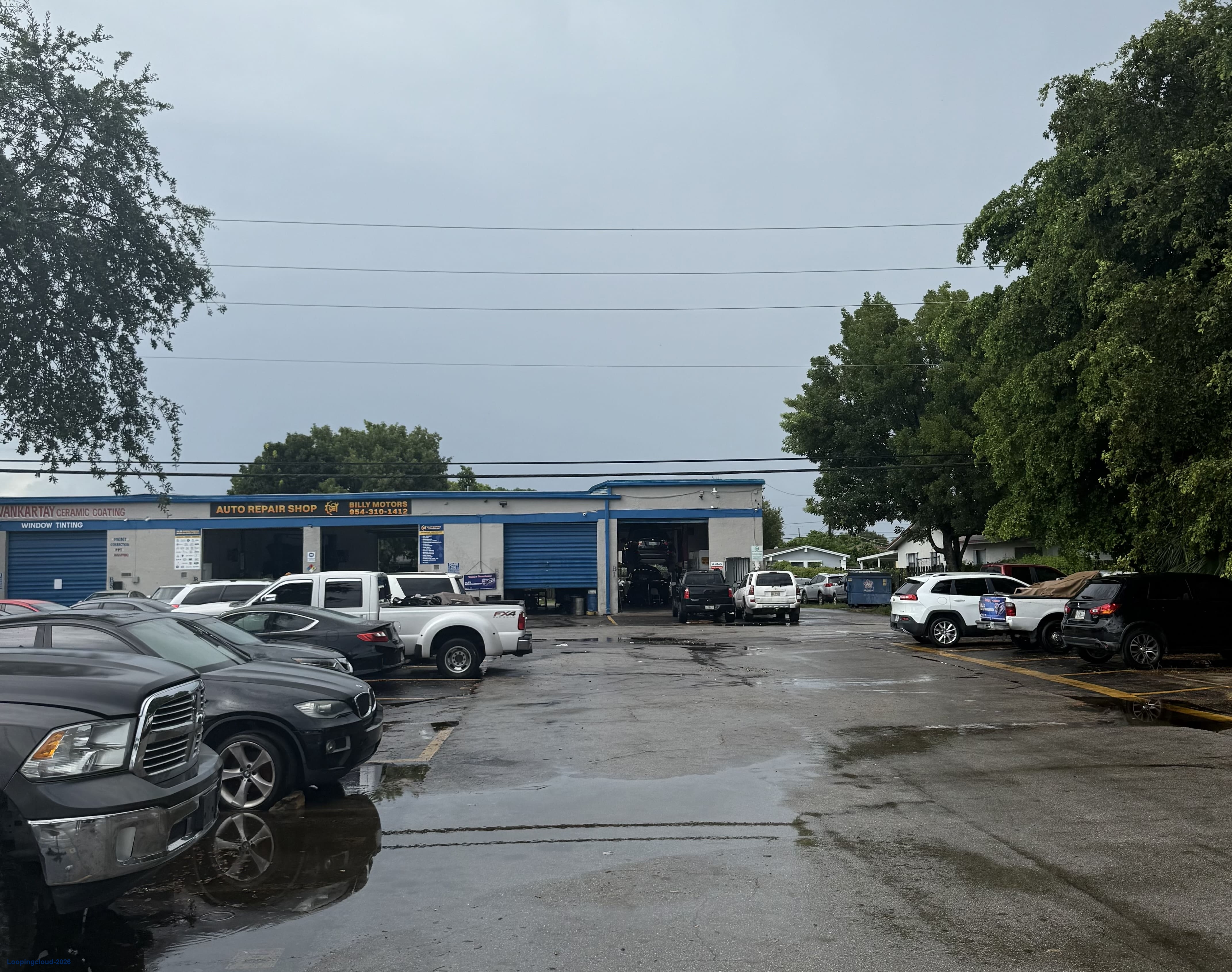Warehouse for lease at 4711 W Hallandale Beach Blvd, West Park FL