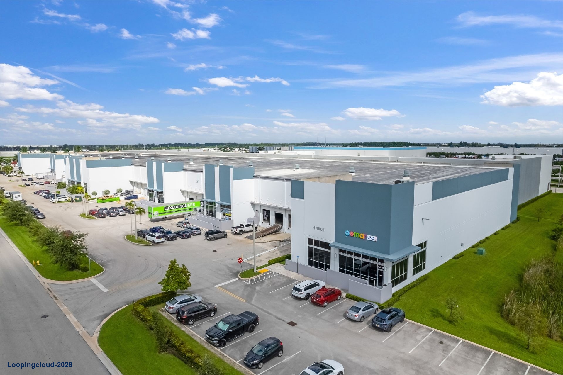 Industrial & Commercial  Warehouses For Lease in CROSSPOINTE COMMERCE CENTER, FL 33018