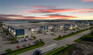 Industrial & Commercial  Warehouses For Lease in CROSSPOINTE COMMERCE CENTER, FL 33018