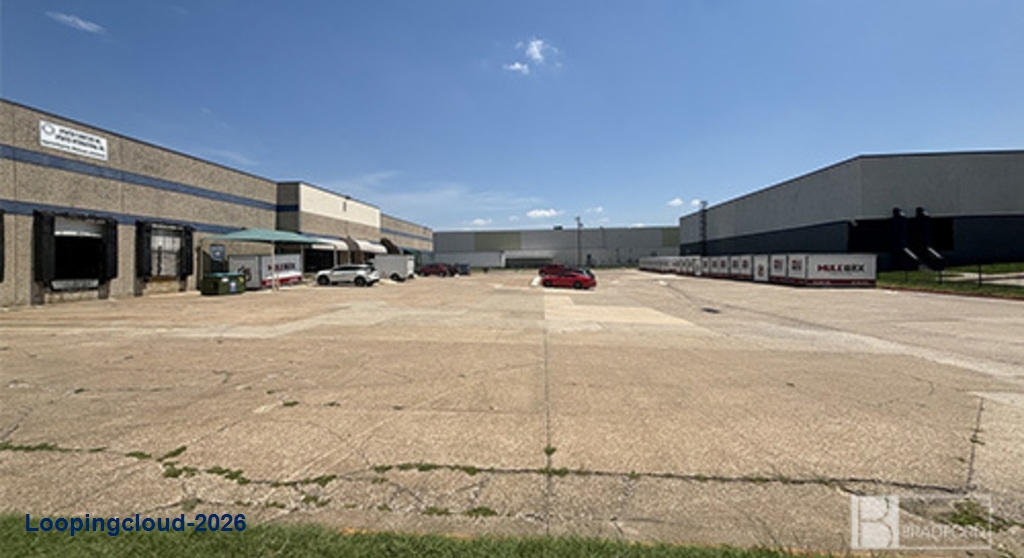 Prime Arlington Distribution Warehouse | 20,000 - 50,000 SF Available