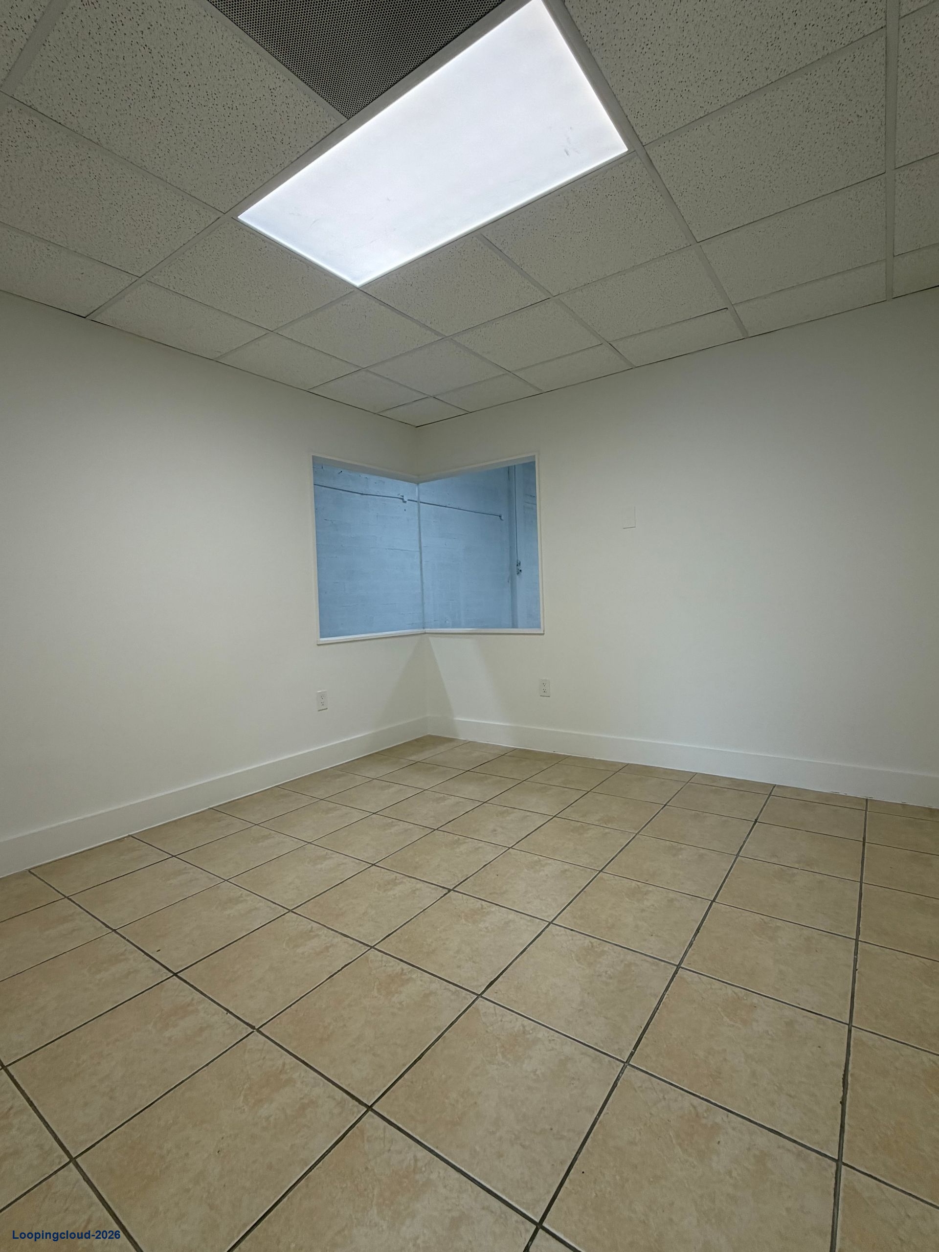 Warehouse and Office Space for lease at 2712 NW 72nd Ave, Miami FL Airport West Market