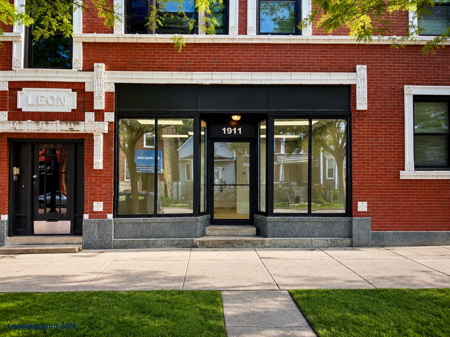 Turnkey Office/Retail Space for Lease in Lincoln Square | 1911 W Foster Ave, Chicago