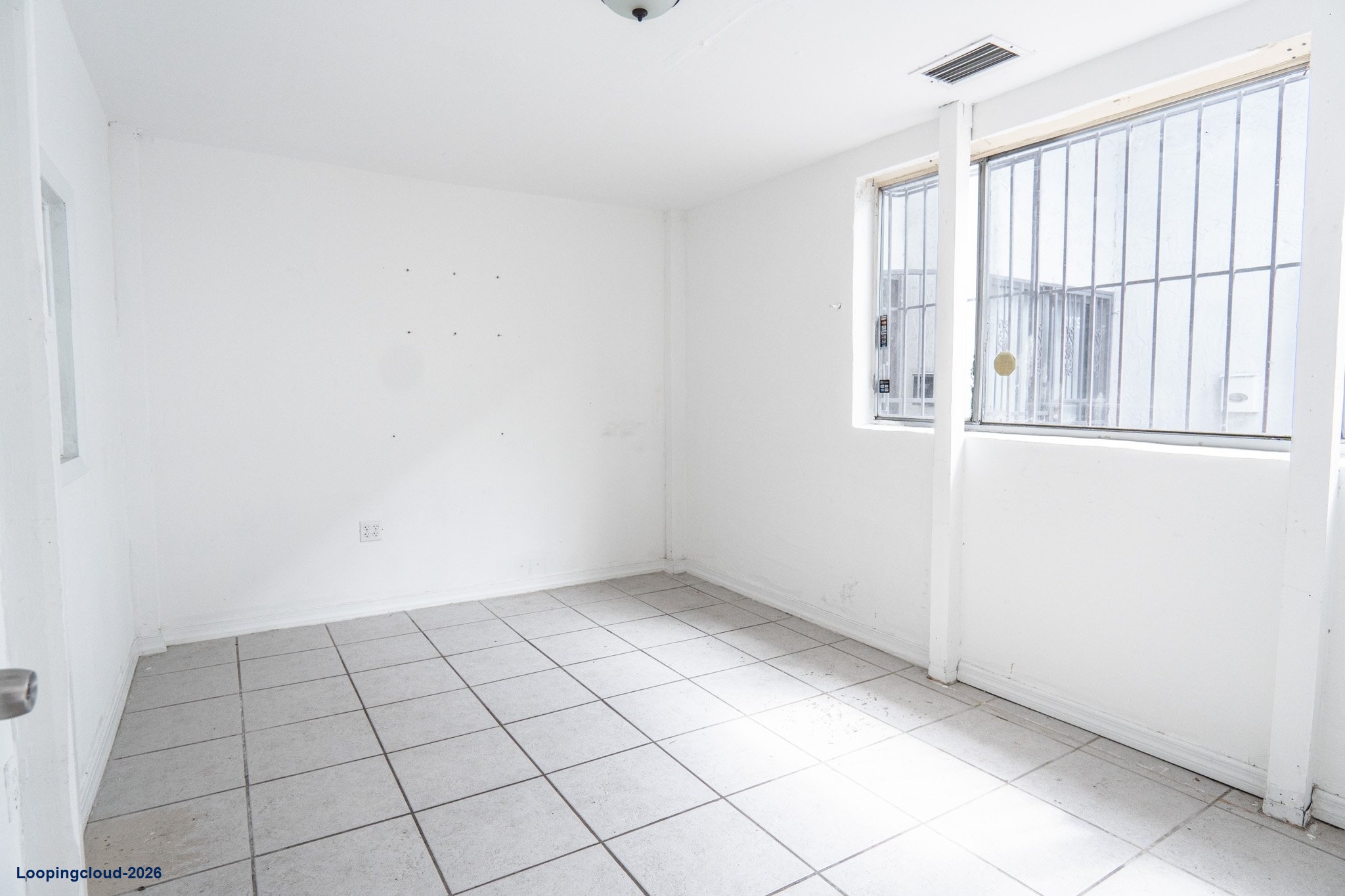 Airport West Warehouse Spaces For Lease | 7285 NW 12th St, Miami FL 33126