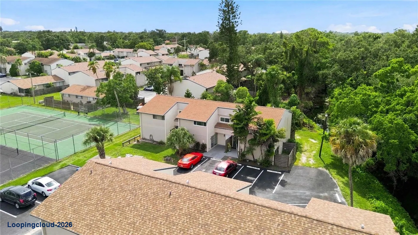 1006 LONGFELLOW CT Sarasota, FL 34243