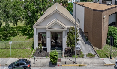 Orlando Ctrl Business District Freestanding Office Building