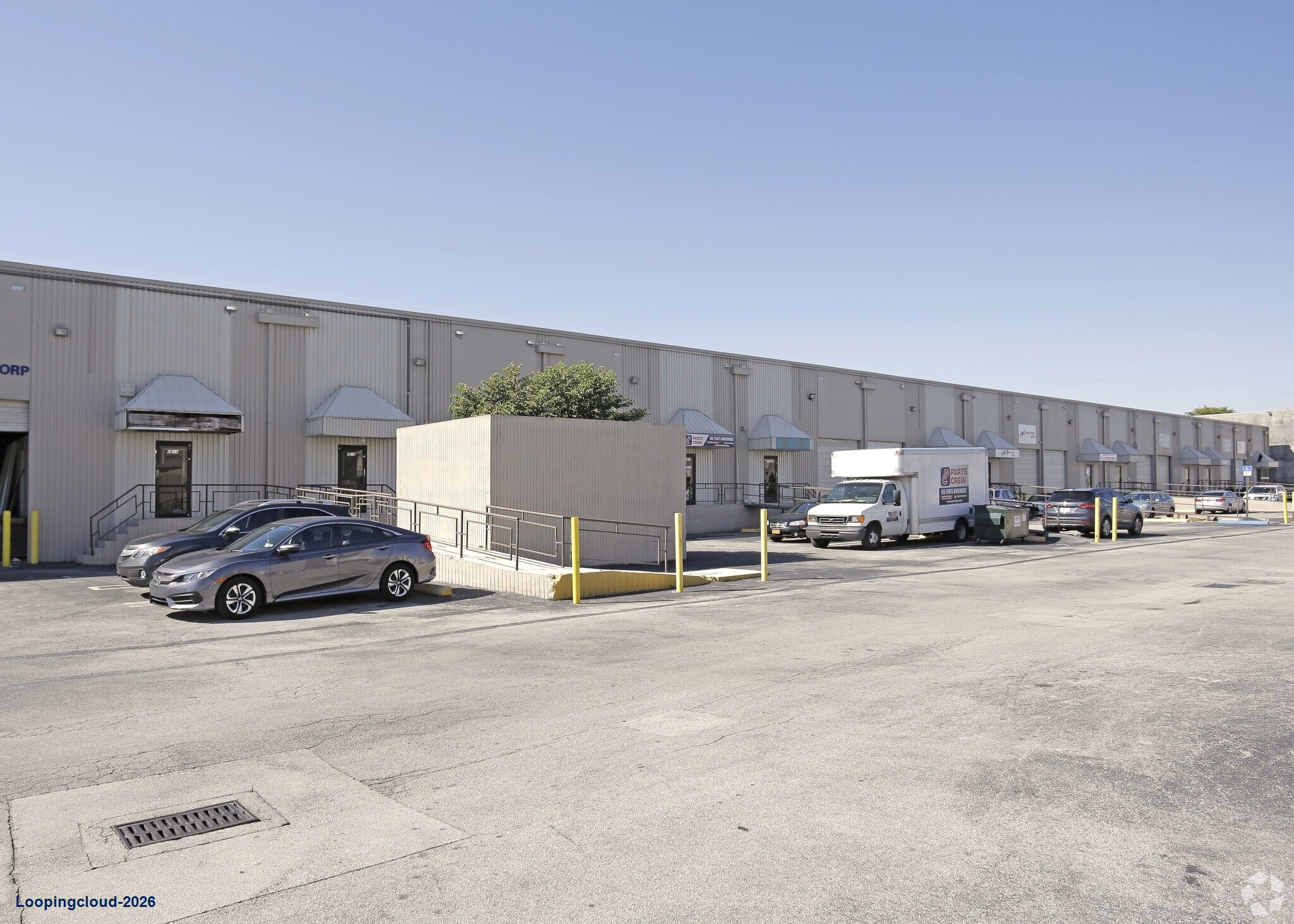 Industrial Property for Lease in Miami, FL | 2610 NW 72nd Ave