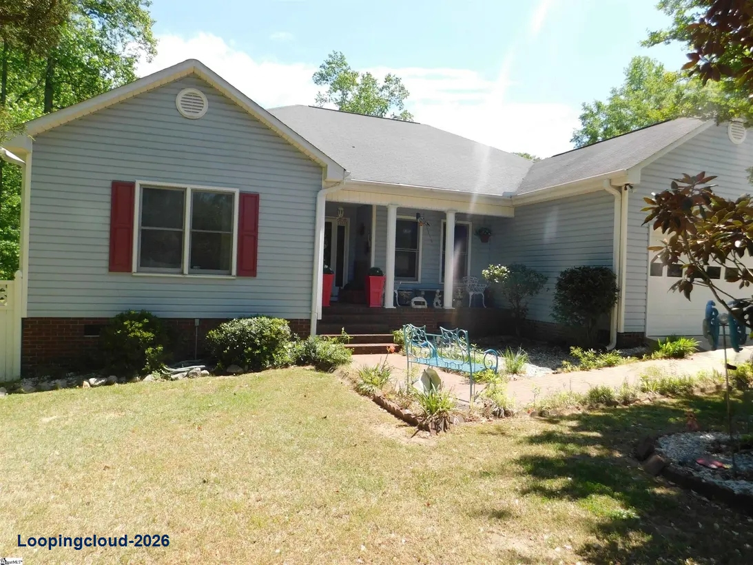 Single-Story Ranch Home on 0.70-Acre Double Lot with NO HOA: 116 Bell Drive