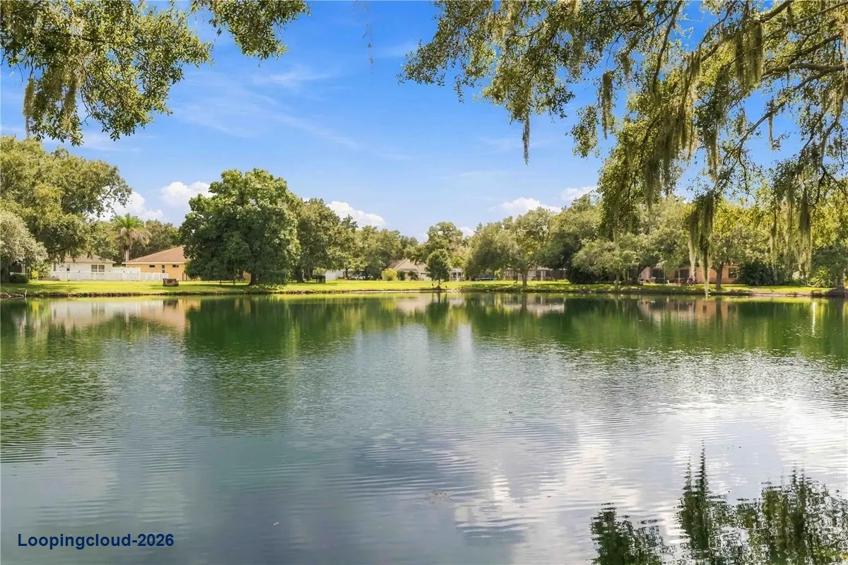 127 MILL RUN E Bradenton, FL 34212