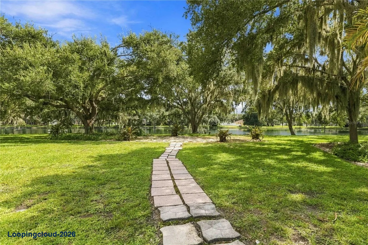 127 MILL RUN E Bradenton, FL 34212