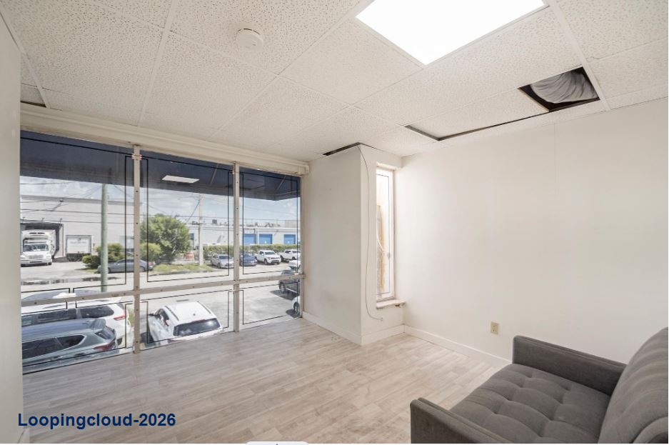 Industrial Space for Lease in Miami, FL 33166 | Approx. 9,438 SF