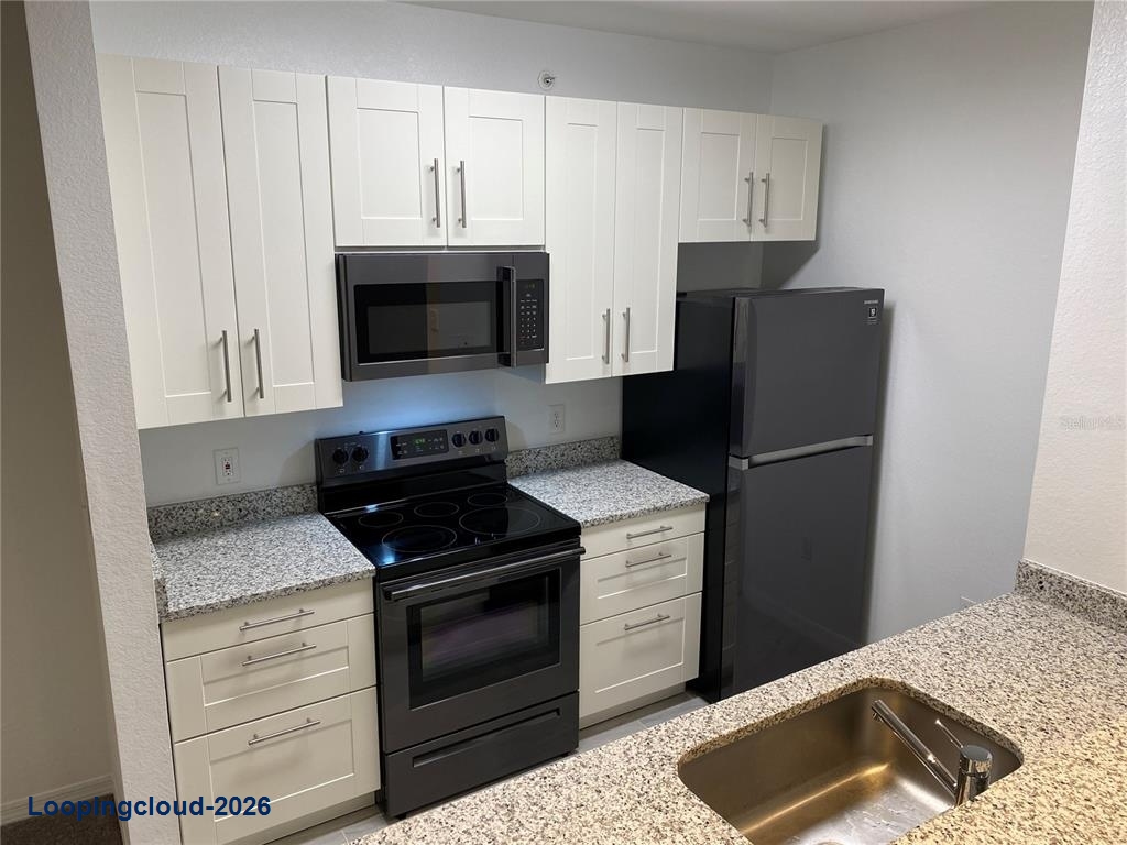 5455 Vineland Rd #3310, Orlando, FL 32811 | Fully Renovated Cypress Fairway Condo