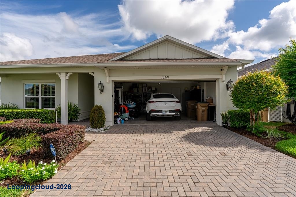 16261 Yelloweyed Dr, Clermont, FL 34714 | Sawgrass Bay Move-In Ready Home