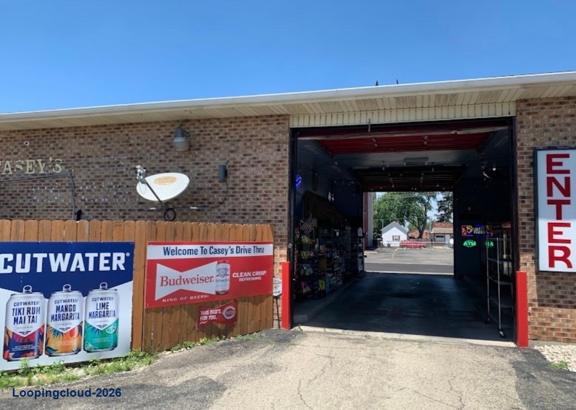 C-Store & Drive-Thru Property For Sale in Fairborn, OH | 124 N 1st St ($229,000)