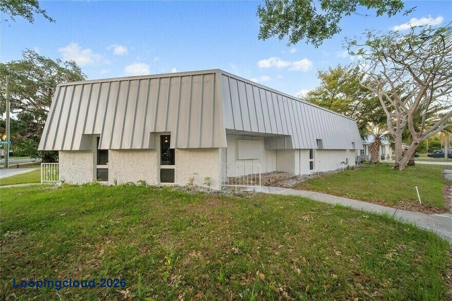 Renovated Freestanding Office-Medical | Corner