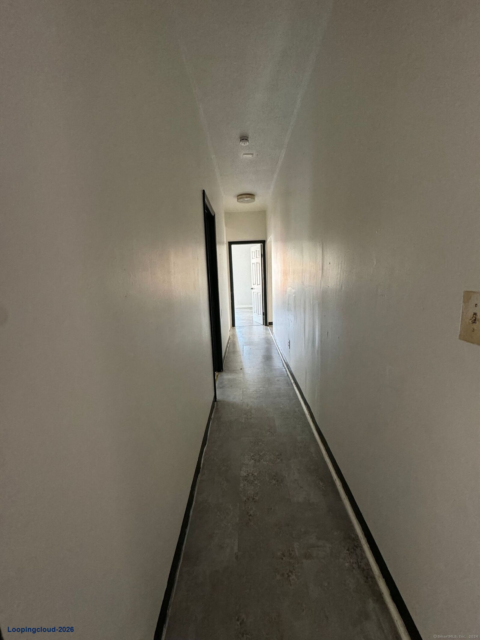 43 Seyms St #2, Hartford CT | 4-Bed Apartment For Rent